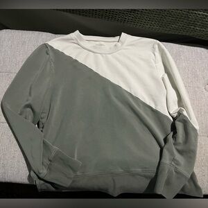 Summersalt two-tone sweater, size m